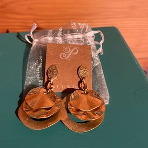 Plunder Gold layer earrings